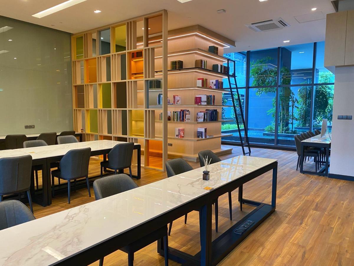 Star At Klcc Aparthotel Куала Лумпур Екстериор снимка